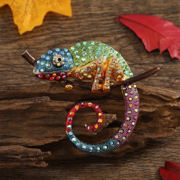 Rainbow Chamelion Lizard Rhinestone Pin Broach - Picture 1 of 5